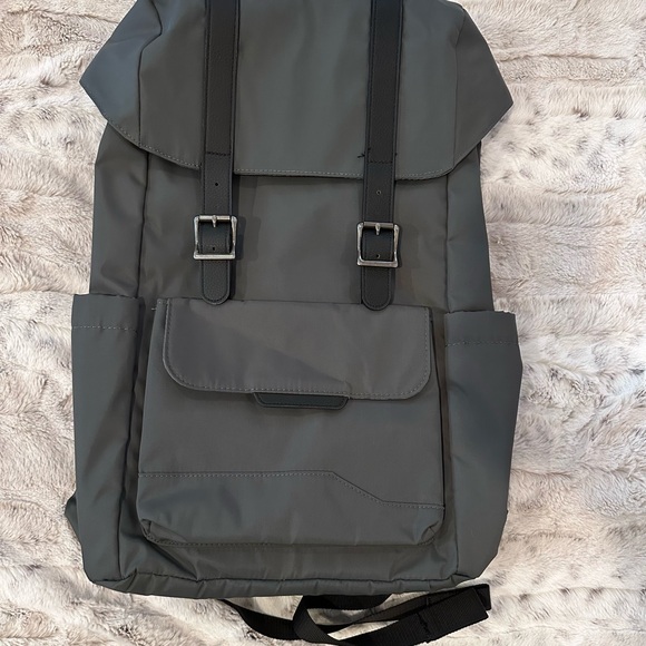 Open Story Fitted Flap Backpack - Gray NWT - Picture 7 of 9
